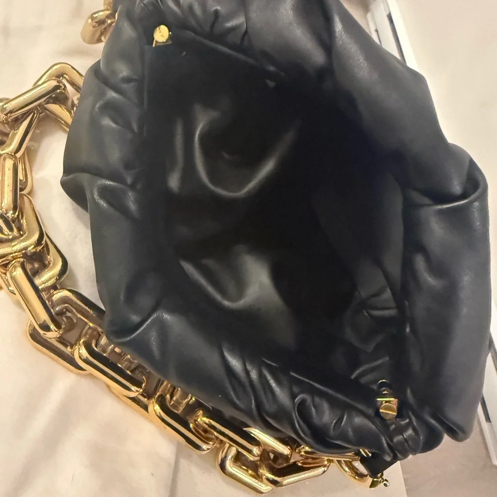 Bottega Veneta Black Leather Bag with Gold Chain - Picture 9 of 13